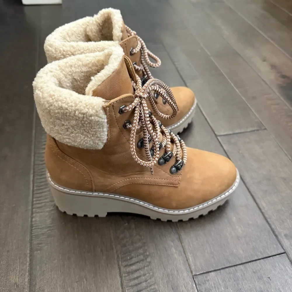 NEW Dolce Vita Russit Ankle Boots Hiking Winter Sherpa Camel 7 DV Women’s
